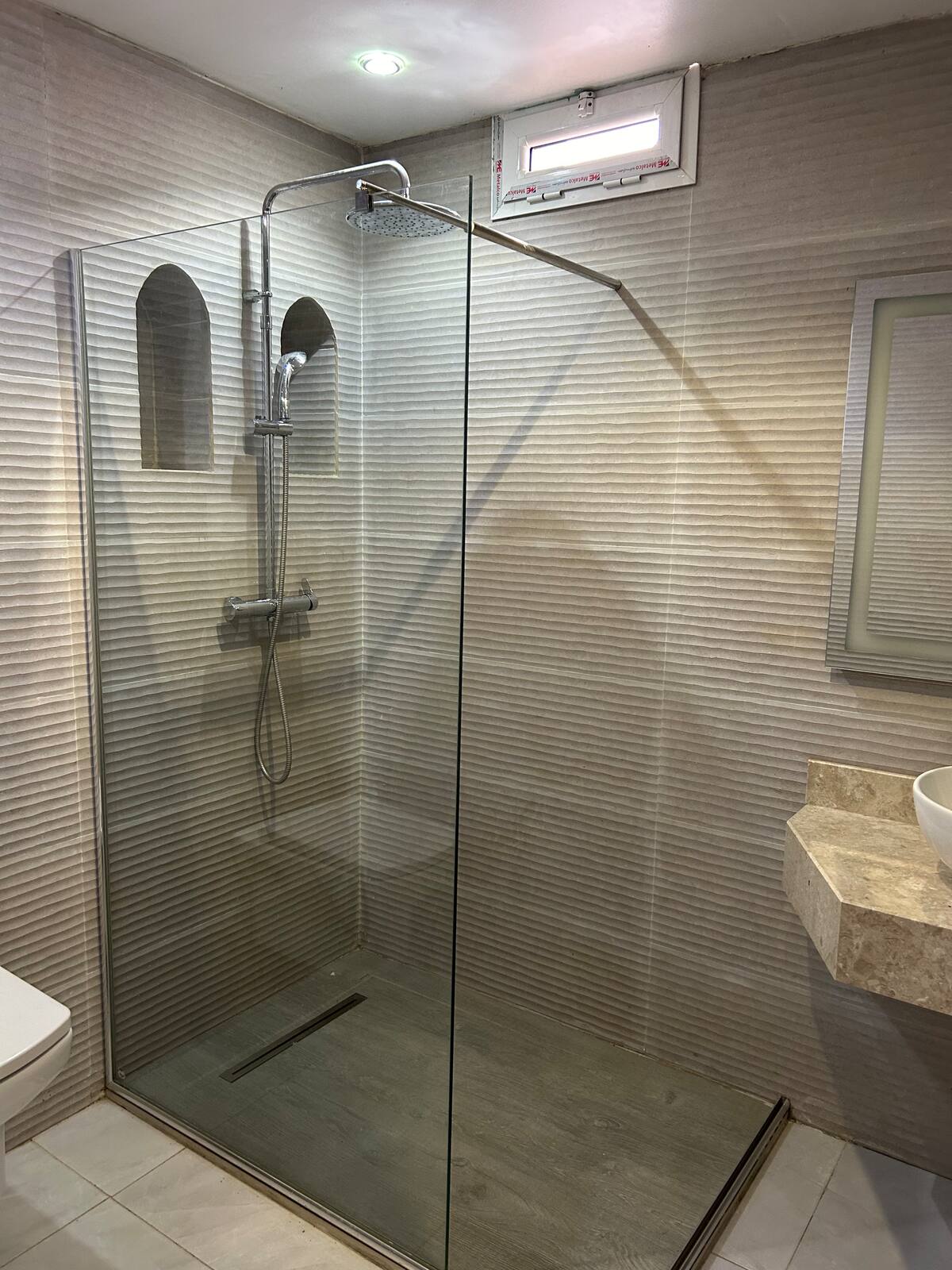 Appartement 2 chambres - haut de gamme — Salle de bain