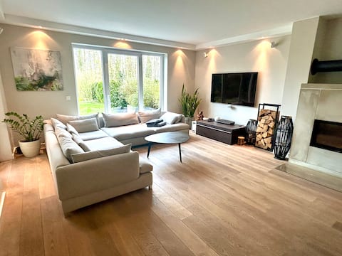 Luxury Apartment with huge garden & Sauna