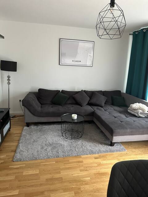 Top Airbnb: Beautiful apartment by the Olympia Park in Am Riesenfeld