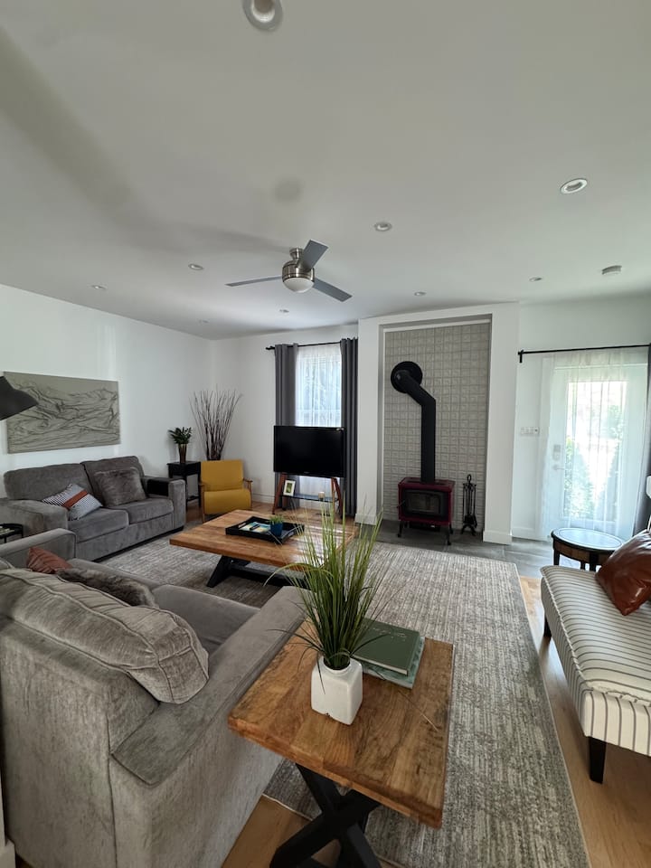 Sunny Side Up~3 Br Scenic Retreat Bruce Peninsula - Wiarton