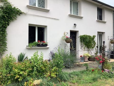 Cosy Country House for long winter lets, rent neg