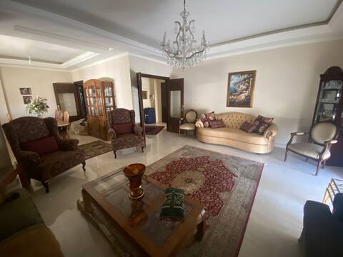 Beautiful 3 bedrooms apartment
Electricity 24/7