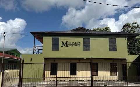 Cosy St Augustine Apartment