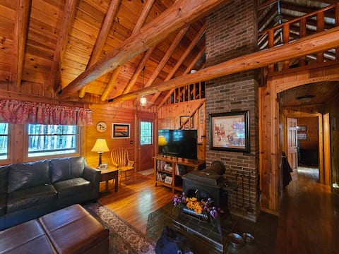 Awesome log home in Frankfort MI