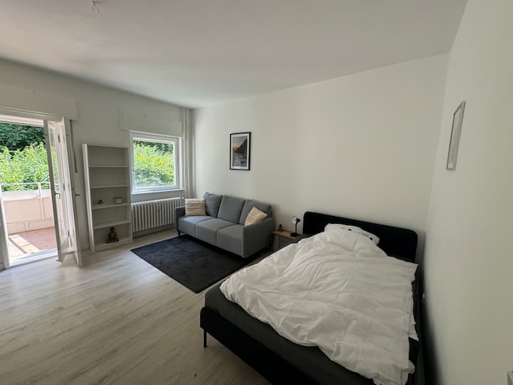 Saniertes 1 Zimmer Apartment - Teltow