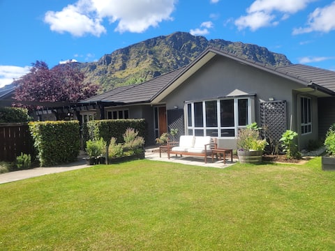 Spacious Sunny Family Home
