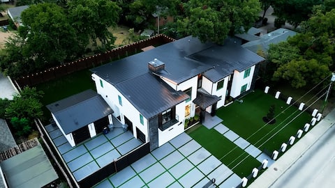 Stunning Dallas Mansion - Luxurious, Spacious, New