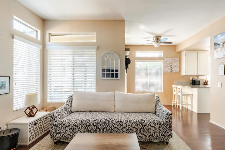 Spacious 4br • Pool + Spa • Summer Escape - Riverside, CA