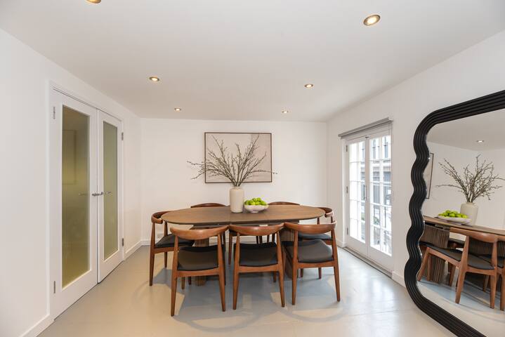 Hyde Park: Chic 4 bedrooms House gallery image 5