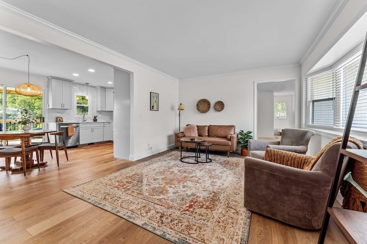 Sunwood Boutique House - Morgantown, WV