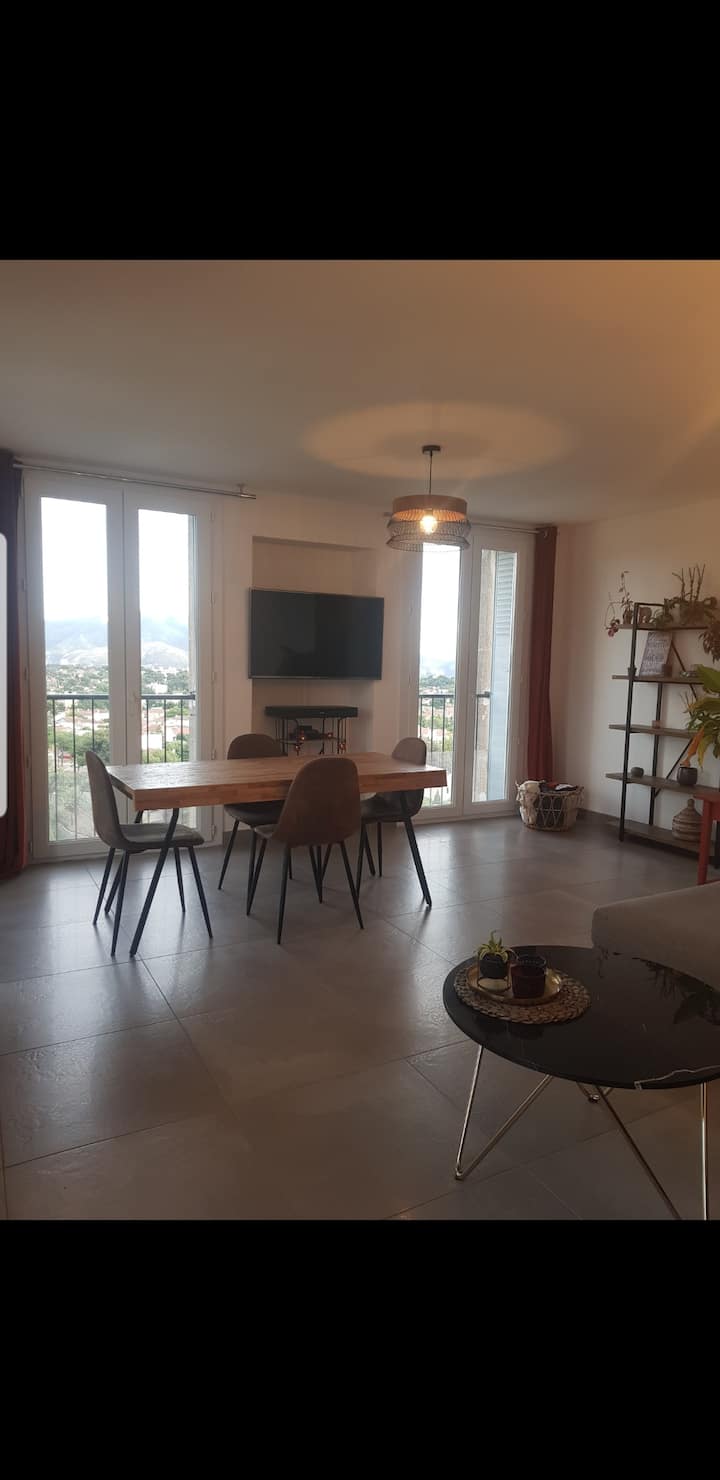 Grand T2 Au Calme - Plan-de-Cuques