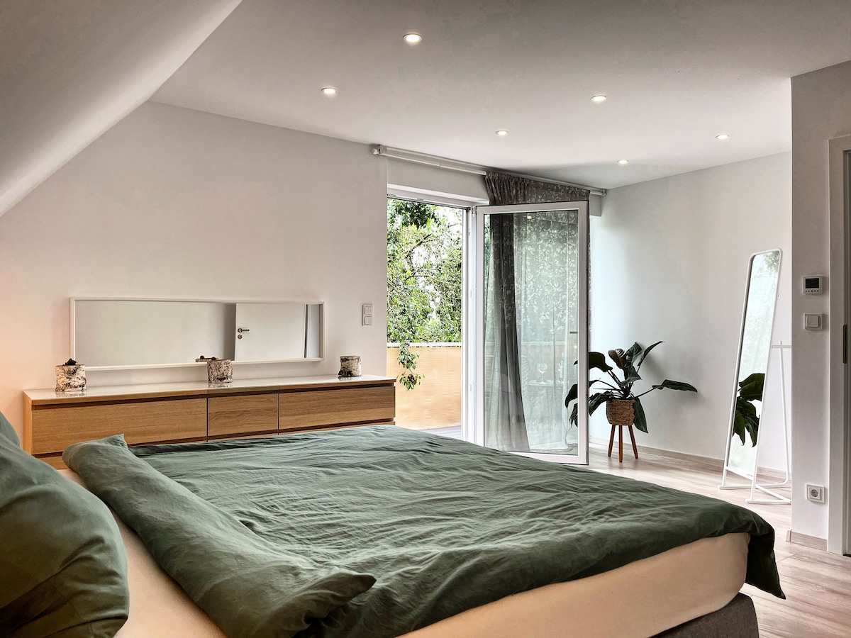 Cama tamaño king con somier 