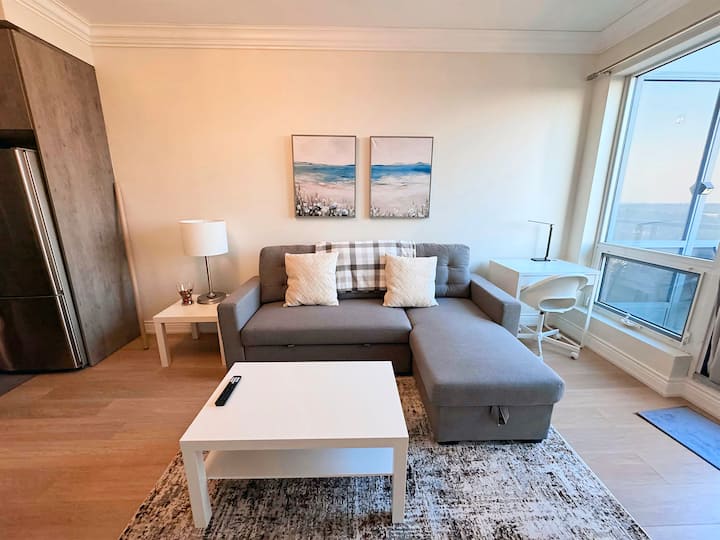 Modern Condo In Richmond Hill - Vaughan