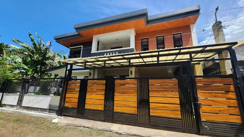 6BR house in Naga City, Camarines Sur (2 floors)