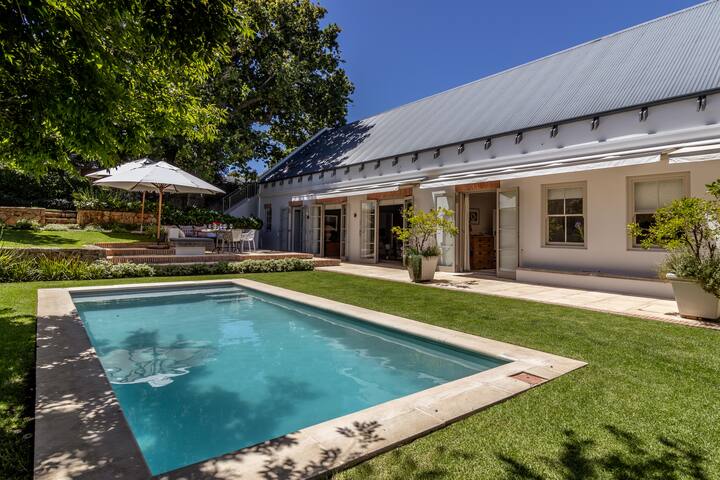 The Coach House gallery image 3