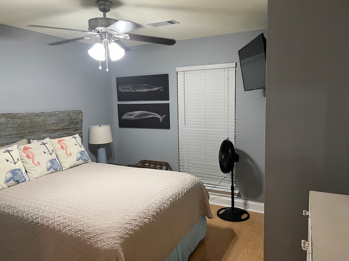 Მეორე საძინებელი 152 × 203 სმ