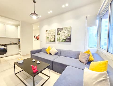 2 BDR Flat with 2 Queen Beds in Badaro