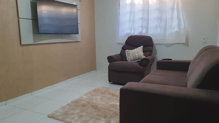 Casa Espaçosa, 2 Ar Condicionado, 10 Pessoas - Andradina