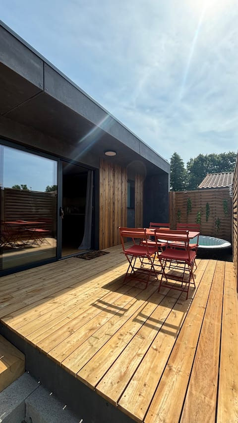 The cabin - private spa