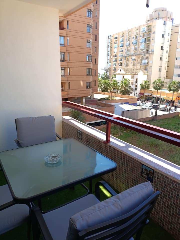 Apartamento En Puerto Deportivo - Fuengirola