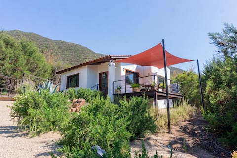 2 Private Cabins in Vineyard with Fire Pit and Grill