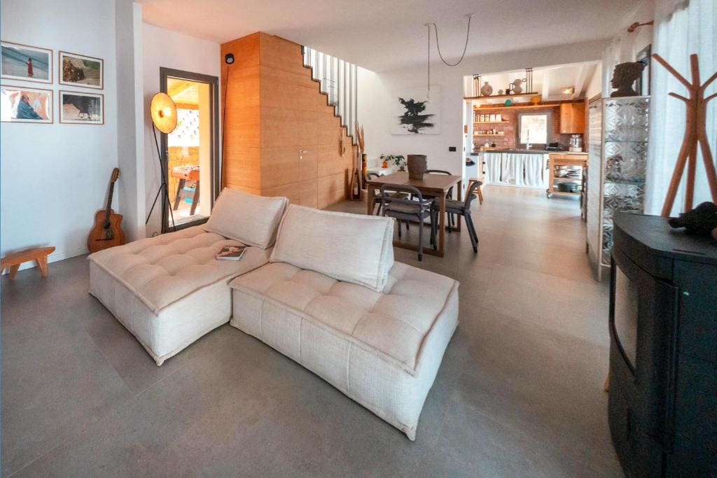 Popular Airbnb listing: Villa Andrea - Romantic Private Retreat in Cefalù
