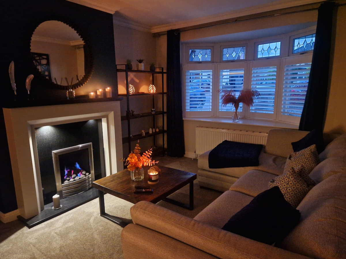 Successful Airbnb property: Seaside retreat with hot tub in Humberston