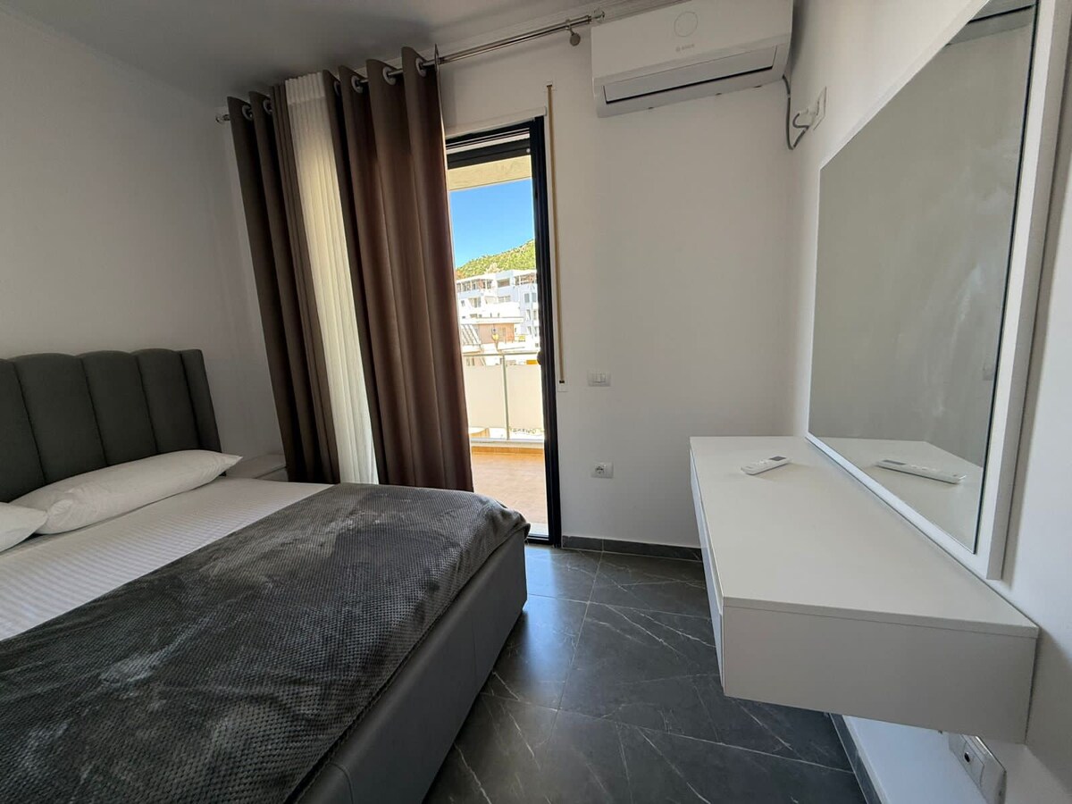 Listing 1217328957891928515