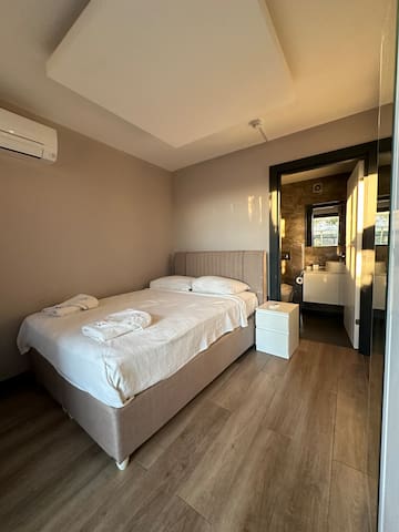 Roas Hotel managed Airbnb listing 2