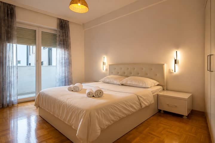 Cozy 1 Bedroom Apartment - dhoma gjumi