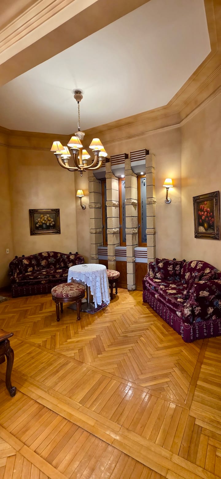 Elegant 2br Apartment Near Tahrir Square - Cairo