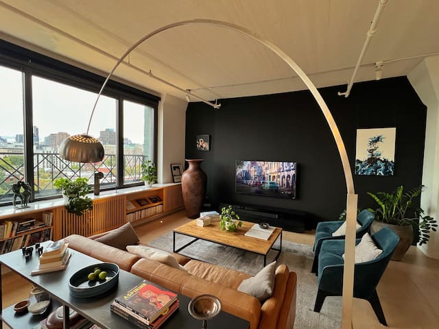 Historic Building Loft with City View