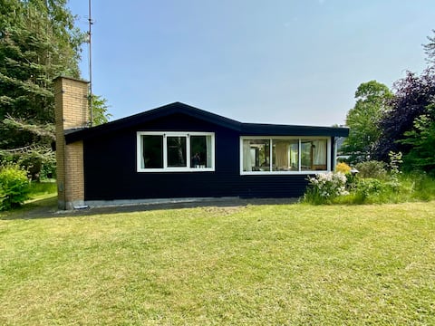 Charming holiday home near the beach