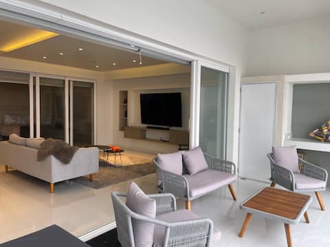 Successful Airbnb property: Spanish in Tijuana