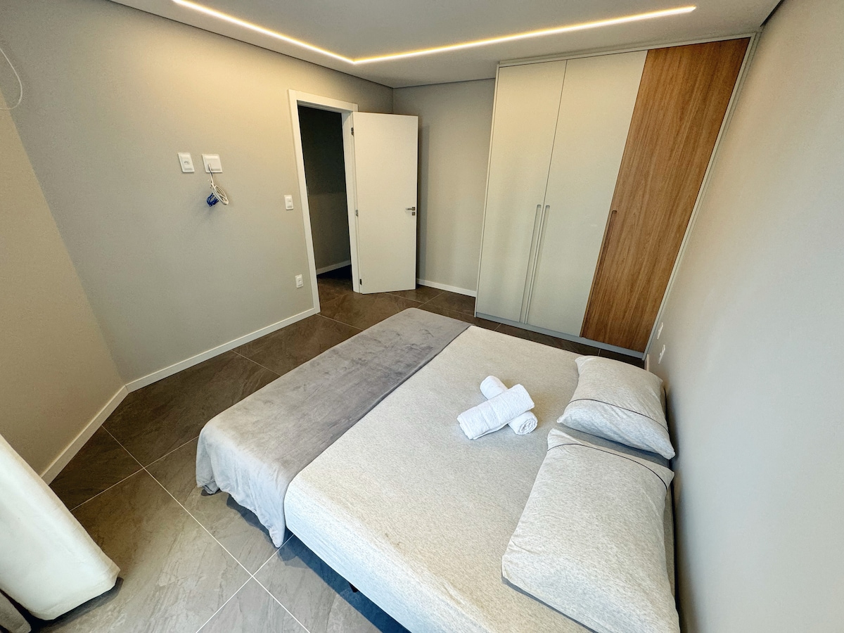 Chumba kilicho na Kitanda cha Malkia na Kiyoyozi 