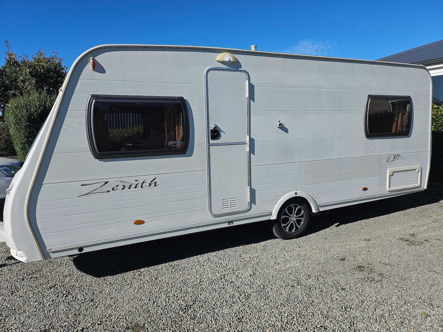 Couples Cozy Caravan Tow Or Park Up 5