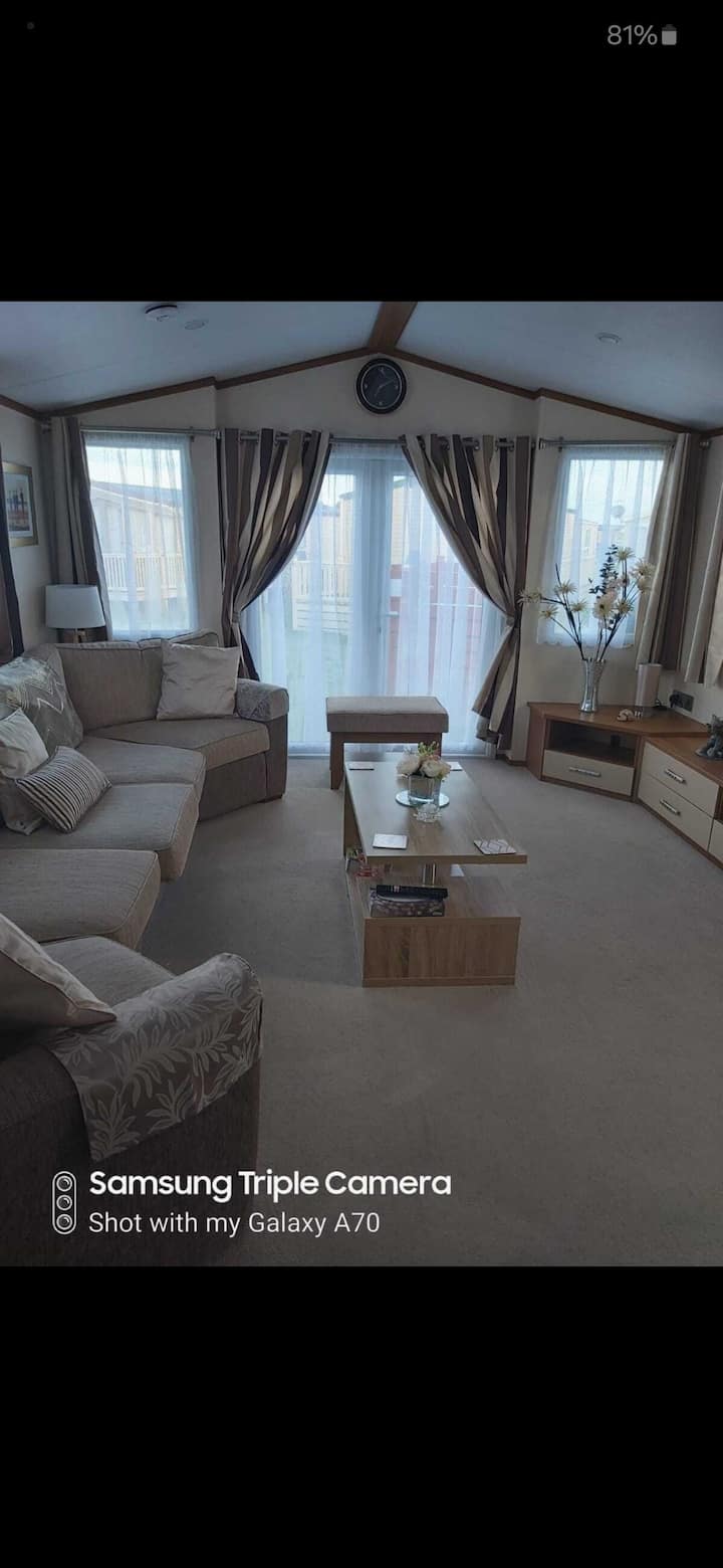 Seaside Mobile Home - Isle of Sheppey
