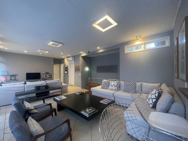 Novo! Leblon cobertura duplex a 1 quadra da praia