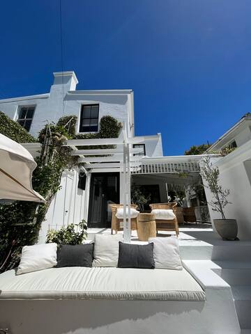 “Petit Paradis” Victorian Gem