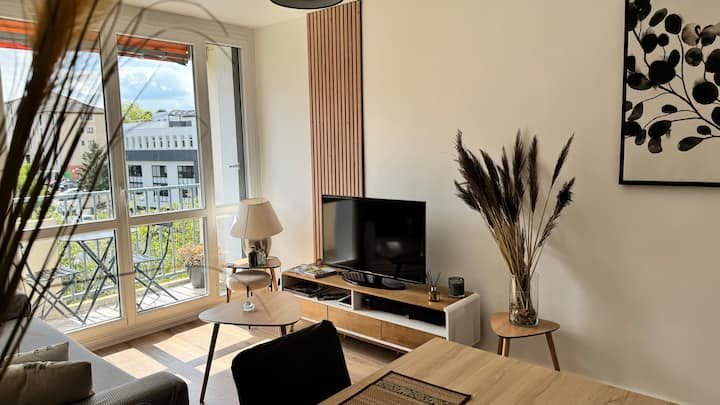Logement Spacieux Proche Métro & Parking Gratuit - Toulouse