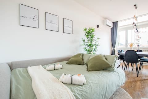 Top Airbnb: • City center • Quiet terrace a Trieste