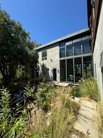 Malibu Nature Lovers Retreat gallery image 2