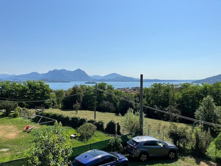 Botique Escape With Lake Views And Garden - Baveno