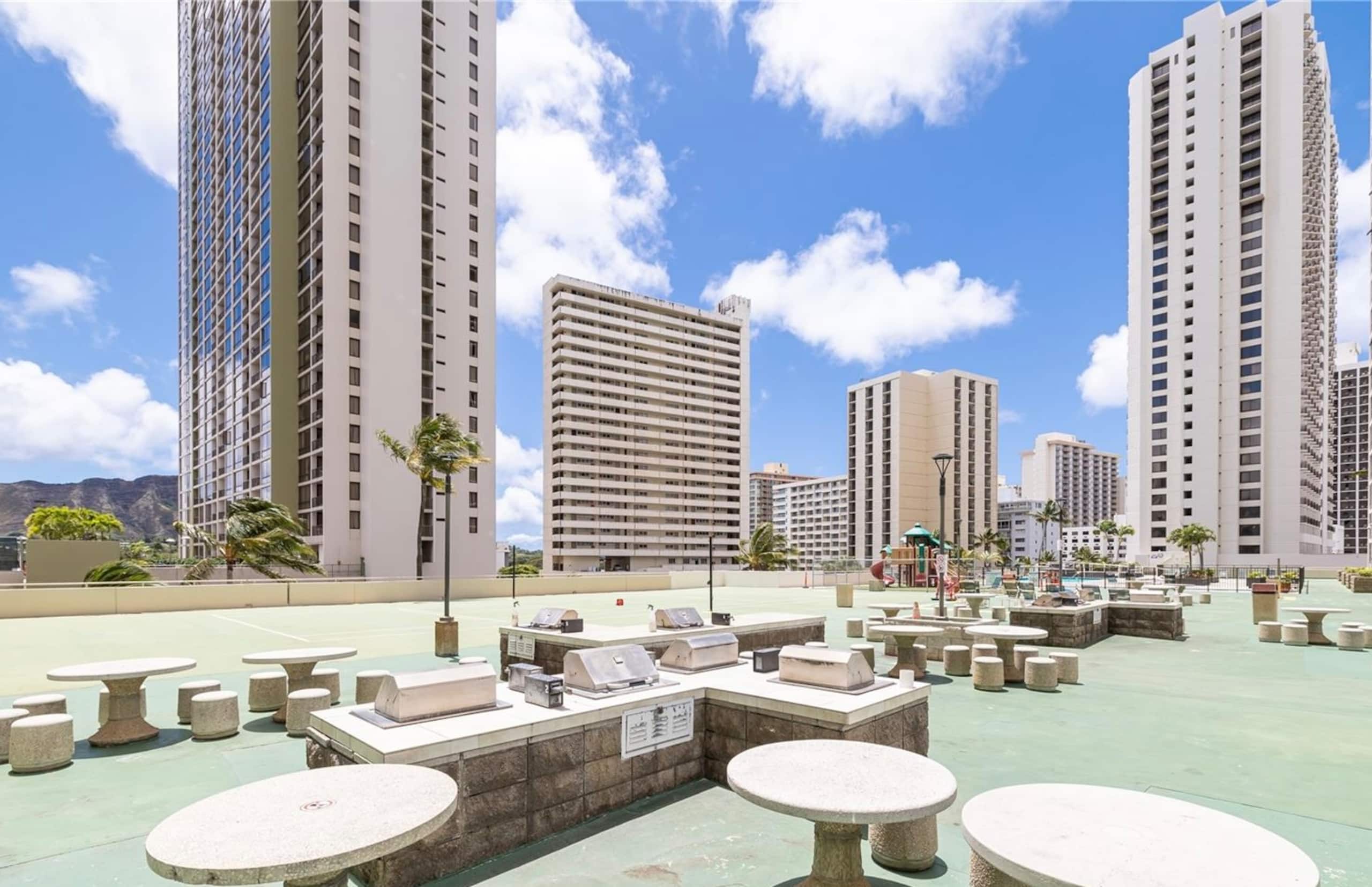Hotel in Honolulu · ★4.77 · 1 bedroom · 3 beds · 1 private bath - Image 43