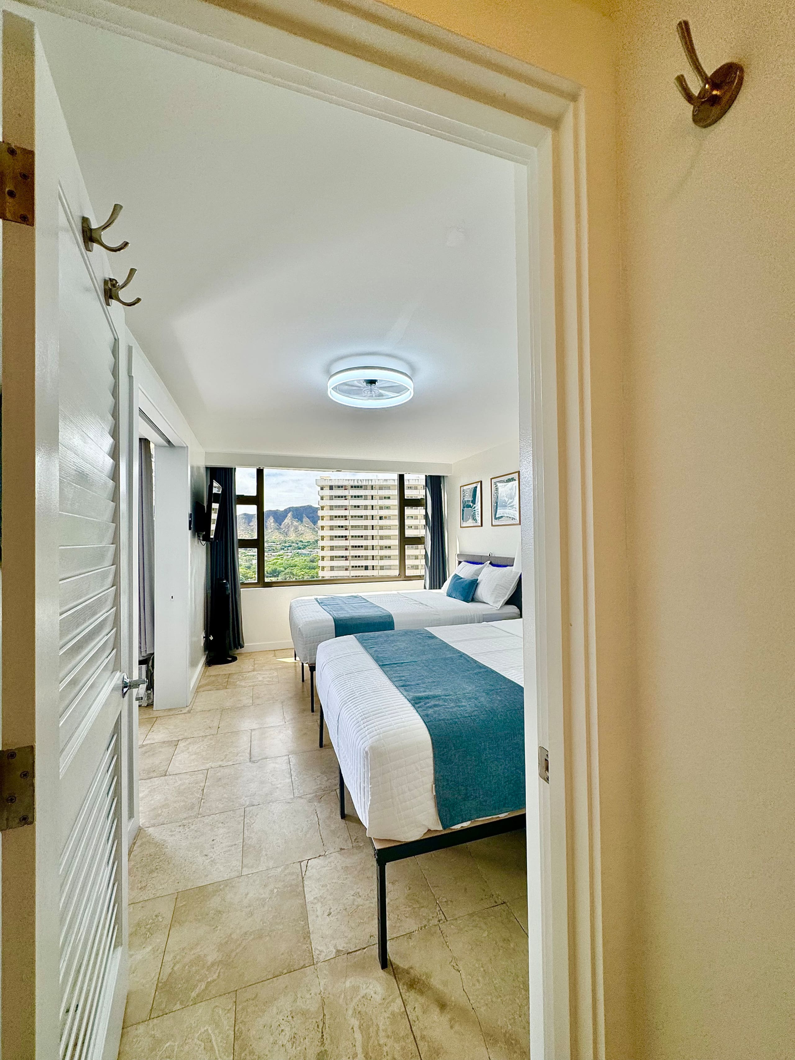 Hotel in Honolulu · ★4.77 · 1 bedroom · 3 beds · 1 private bath - Image 34