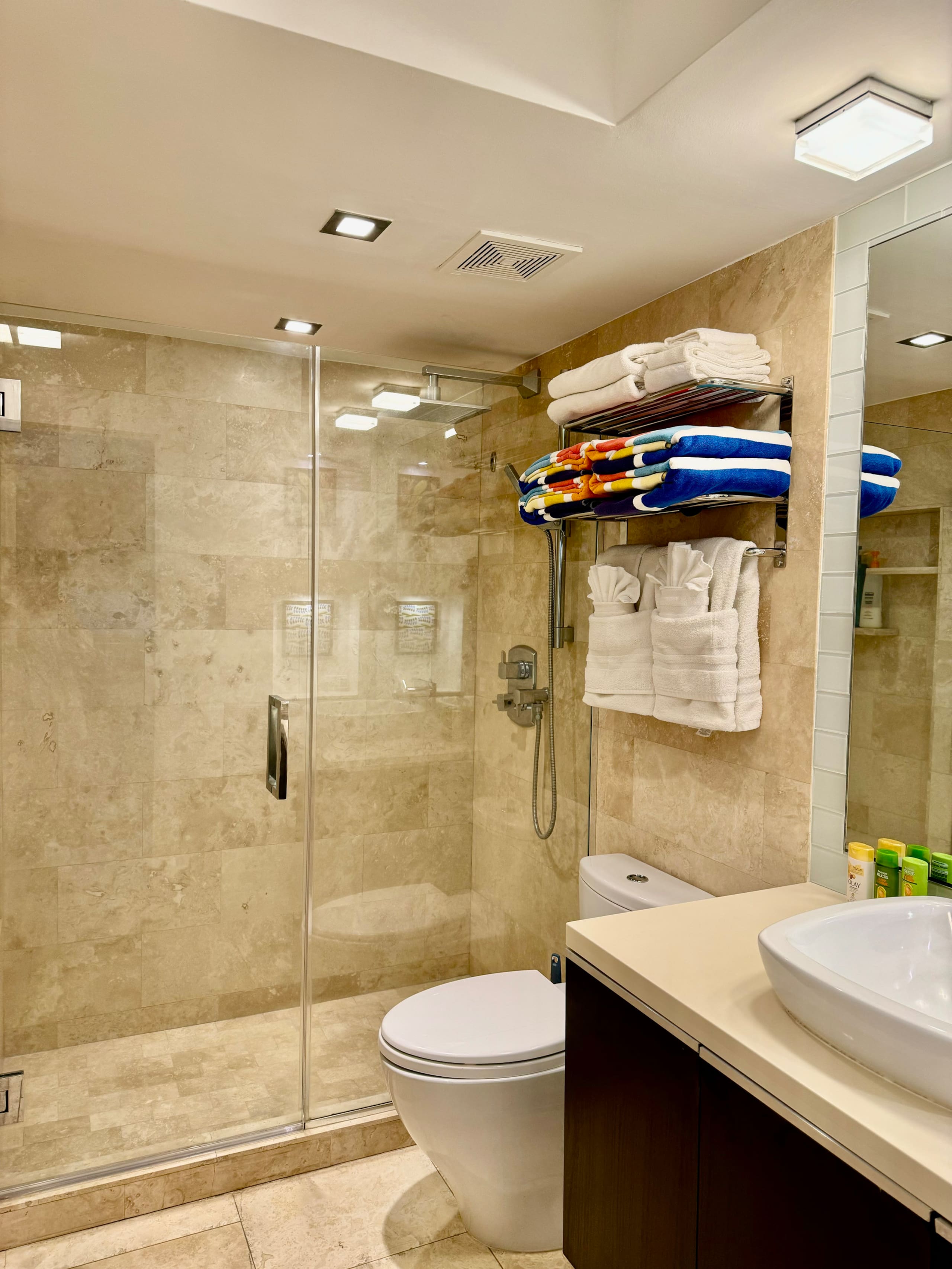 Hotel in Honolulu · ★4.77 · 1 bedroom · 3 beds · 1 private bath - Image 63