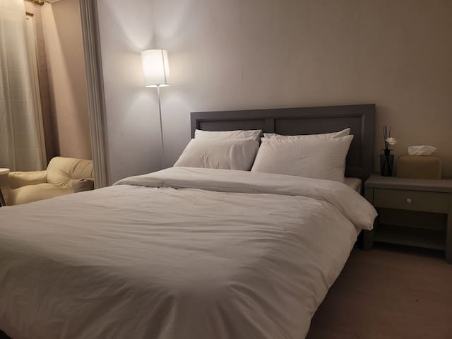 Private room with 1 bedrooms in Geoje - 미대오빠 #101