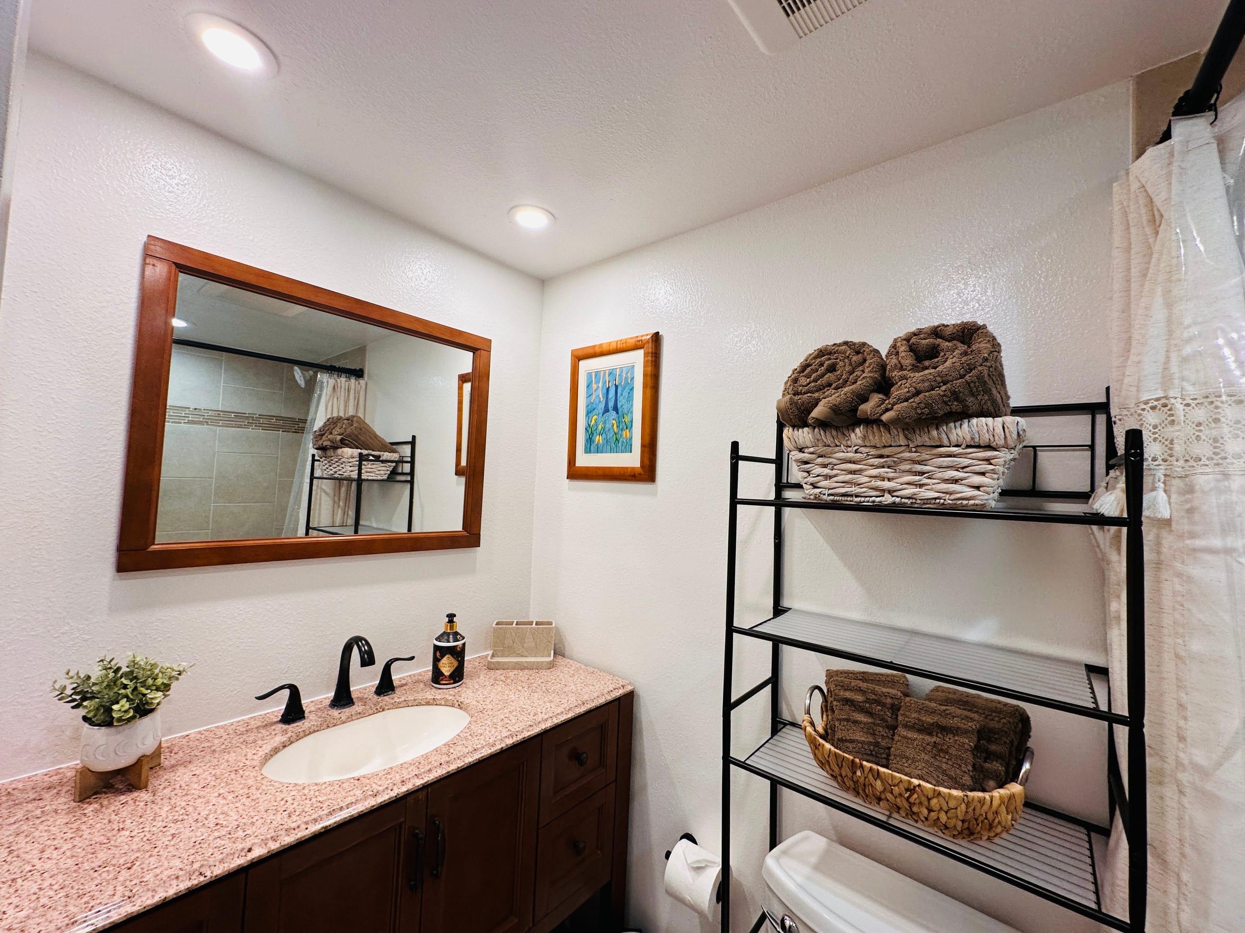 Condo in Waianae · ★4.91 · 1 bedroom · 2 beds · 1 private bath - Image 10