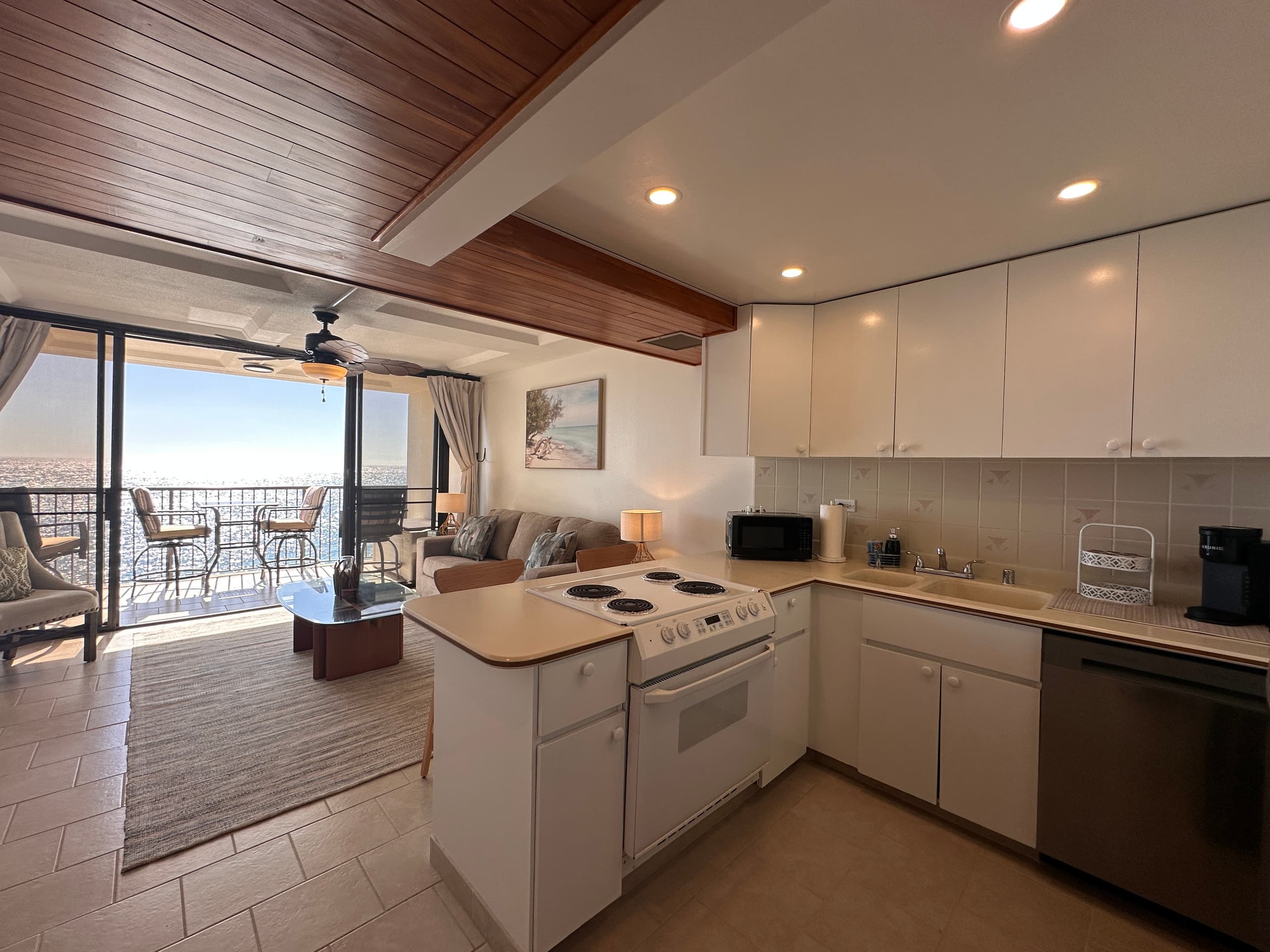 Condo in Waianae · ★4.91 · 1 bedroom · 2 beds · 1 private bath - Image 5