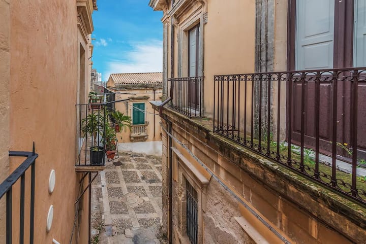 L’angolo Delle Bougainvillea - Noto